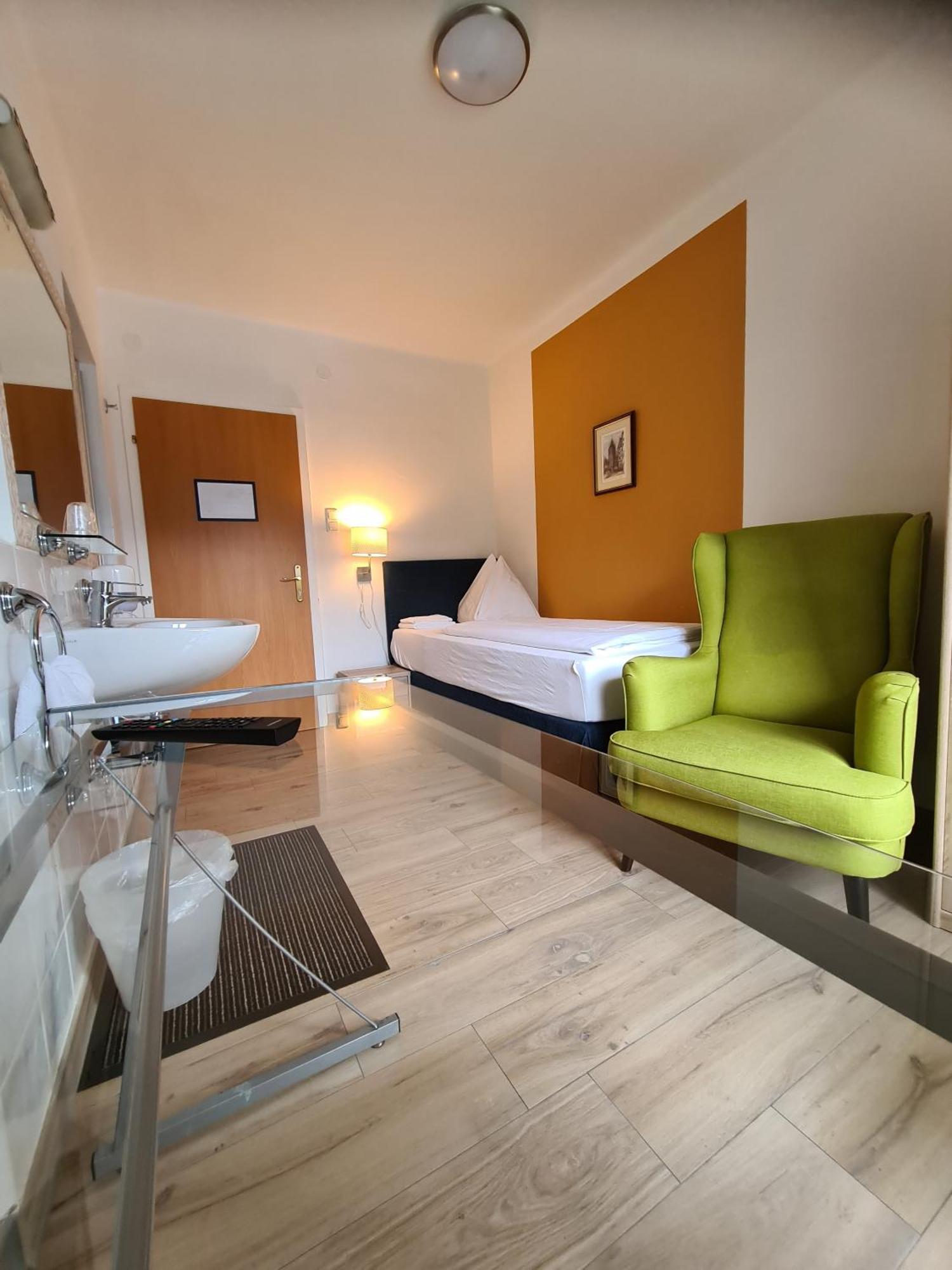 Bed & Breakfast Hallstatt Self Check In *
